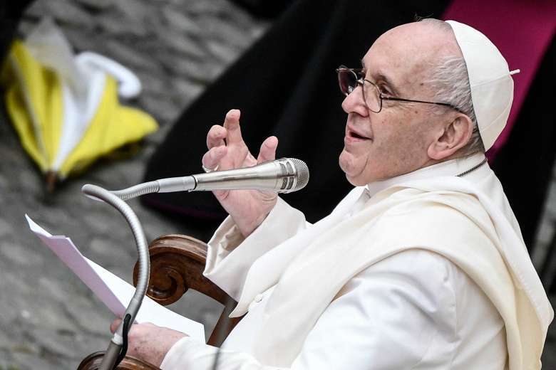 Petition educates perseverance over time of hardship, states pope
